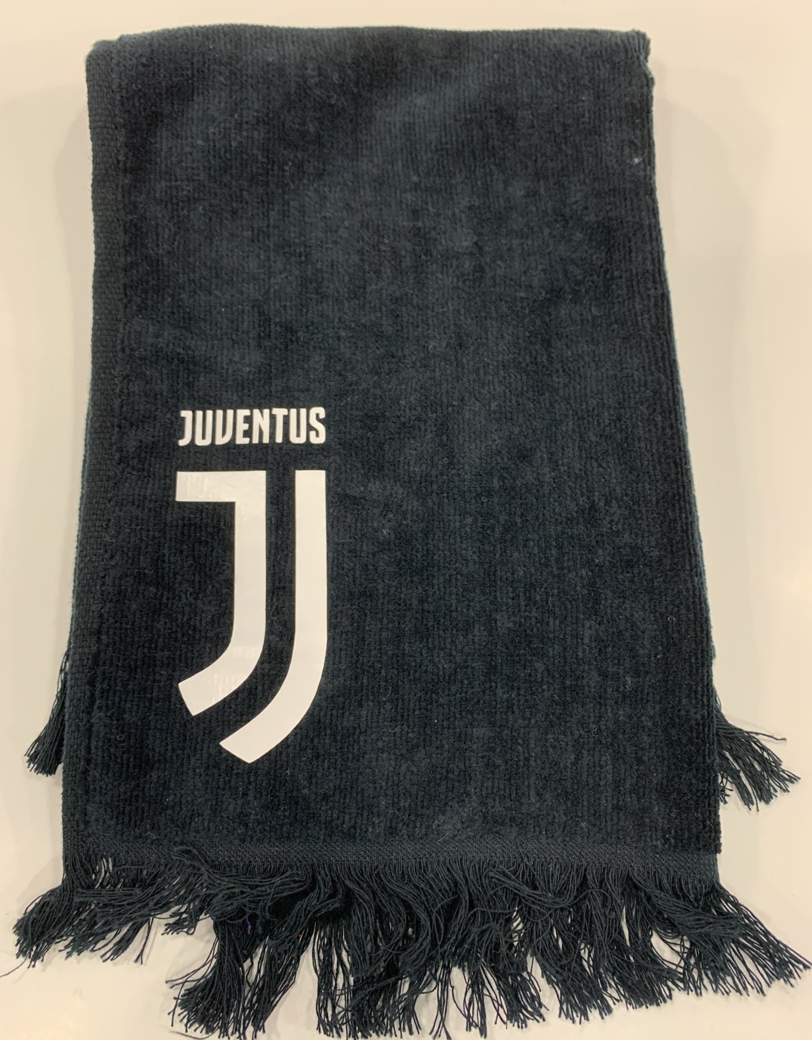 Gildan Gildan Fringed Spirit Towel with Juventus Logo