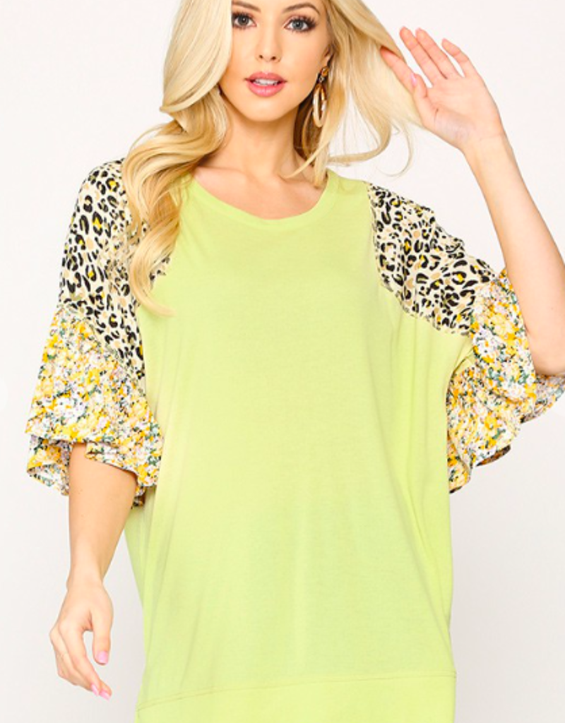 GIGIO Animal Print Ruffle Sleeve Top with Side Slits