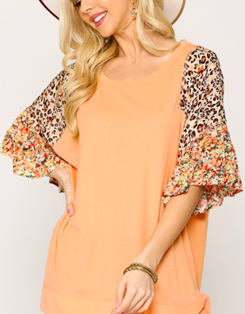GIGIO Animal Print Ruffle Sleeve Top with Side Slits