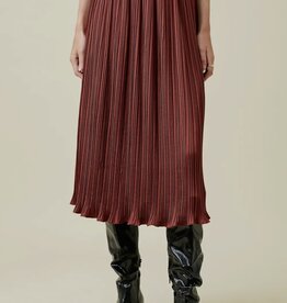 Mystree Pleated Long Skirt Available in 2 colors Wine & Gold **Final Sale** 70% Off Reg: $54.99