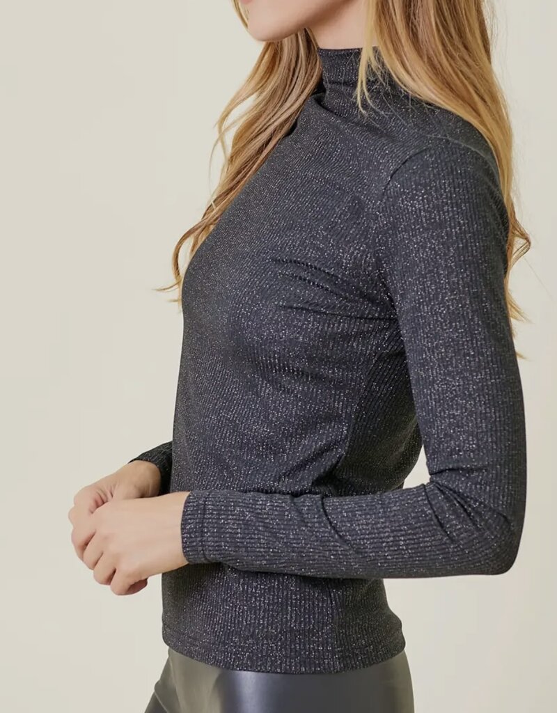 Lili Lu Shiny Ribbed Mock Neck Top