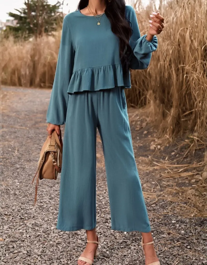 Lili Lu Linen Long Sleeve Button Back Top With Ruffle Hem Detail