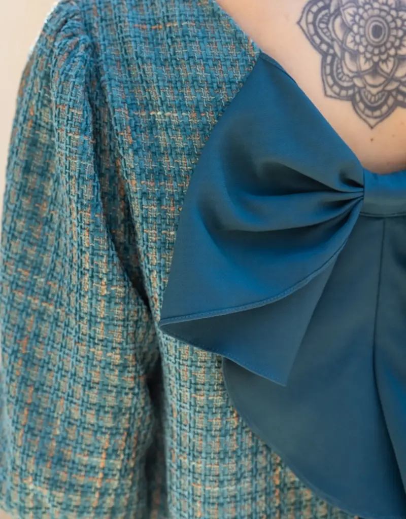 Contrast Bow Back Detailed Shift Dress