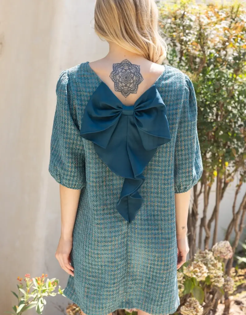 Contrast Bow Back Detailed Shift Dress