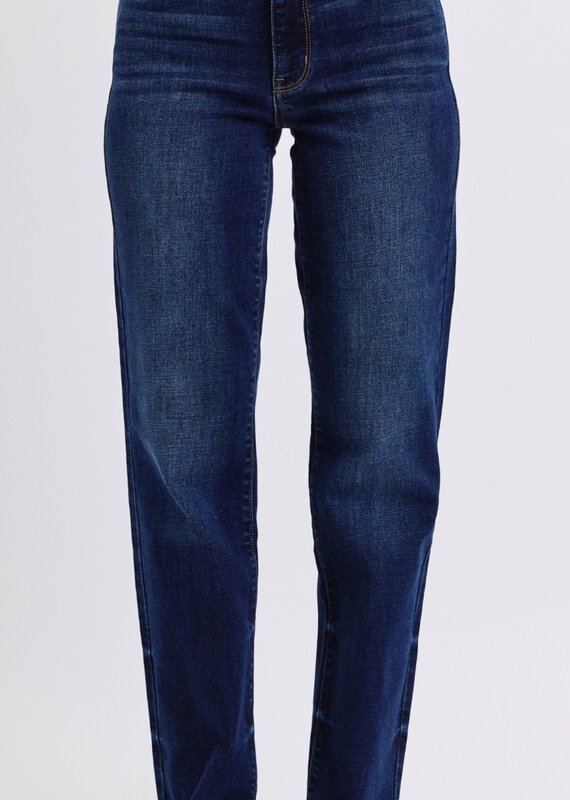 MR Straight Leg With Fray Hem