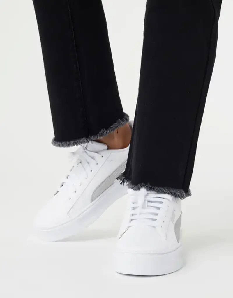 Everstretch Straight Ankle with Raw Bottom