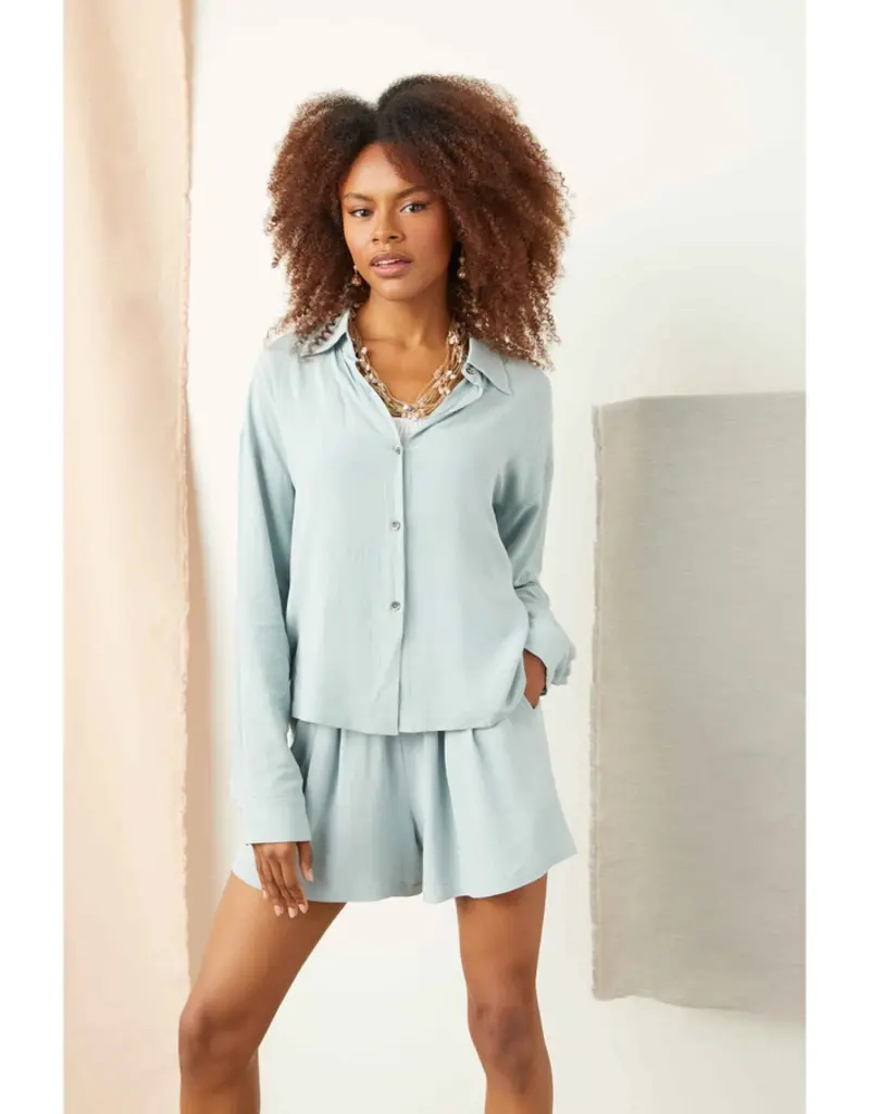 Sirine Soft Pull-On Shorts with Side Pockets