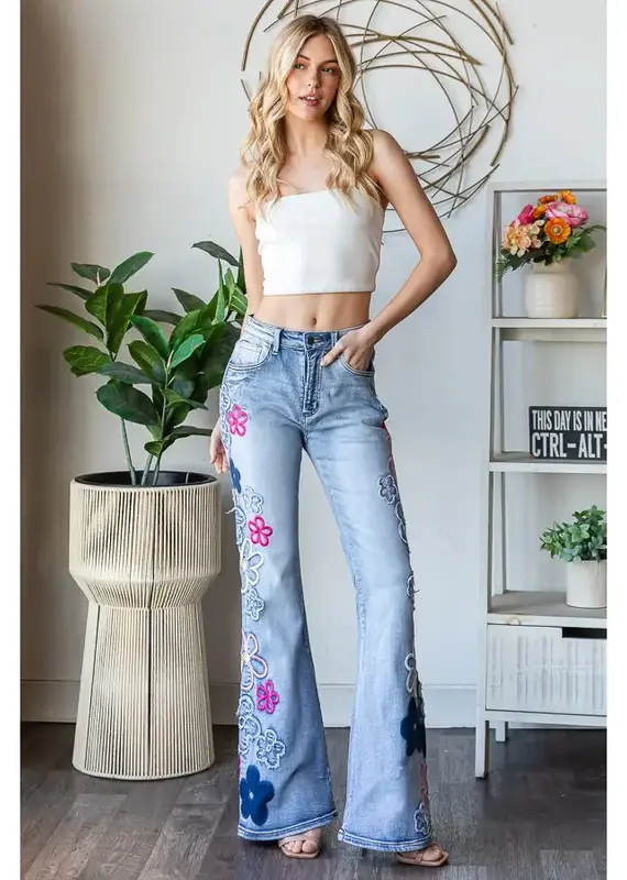 Washed Flower Embroidery Jean