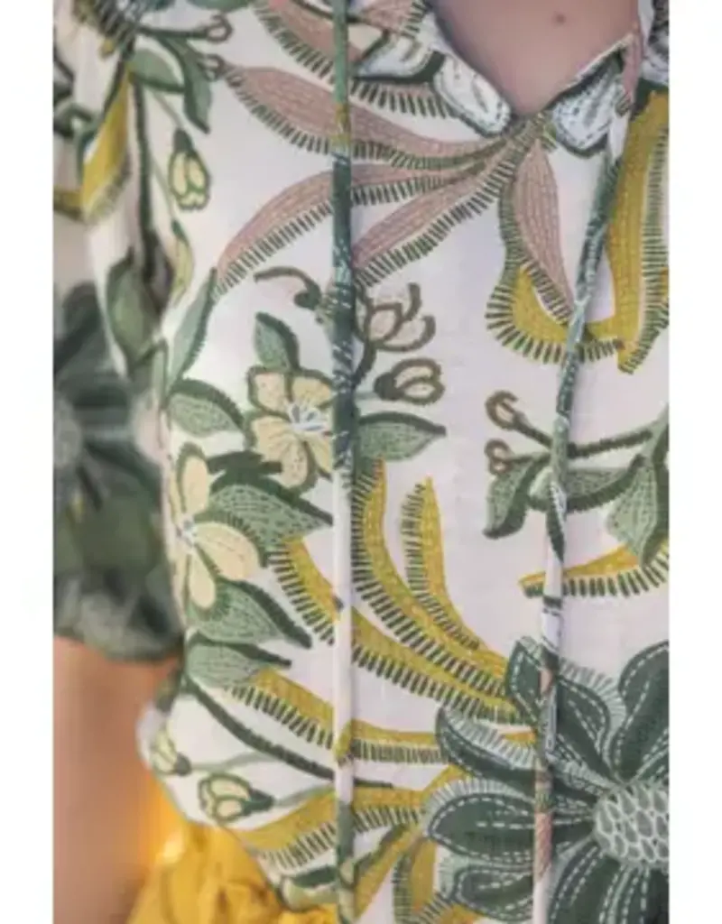 Smocked Neck Lace Detailed Printed Top