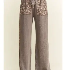Mineral washed Leopard Print Pocket Side Trim Pant