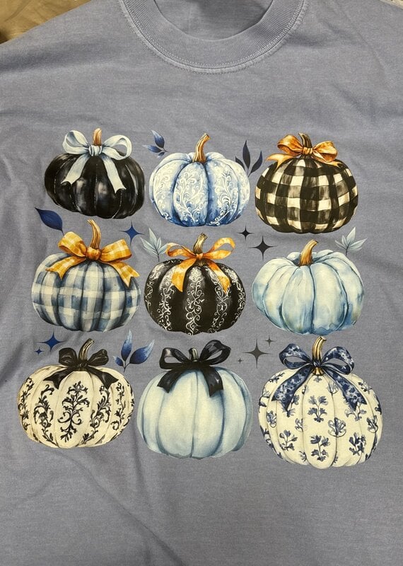 Multi Pumpkin Comfort Color Graphic Tee