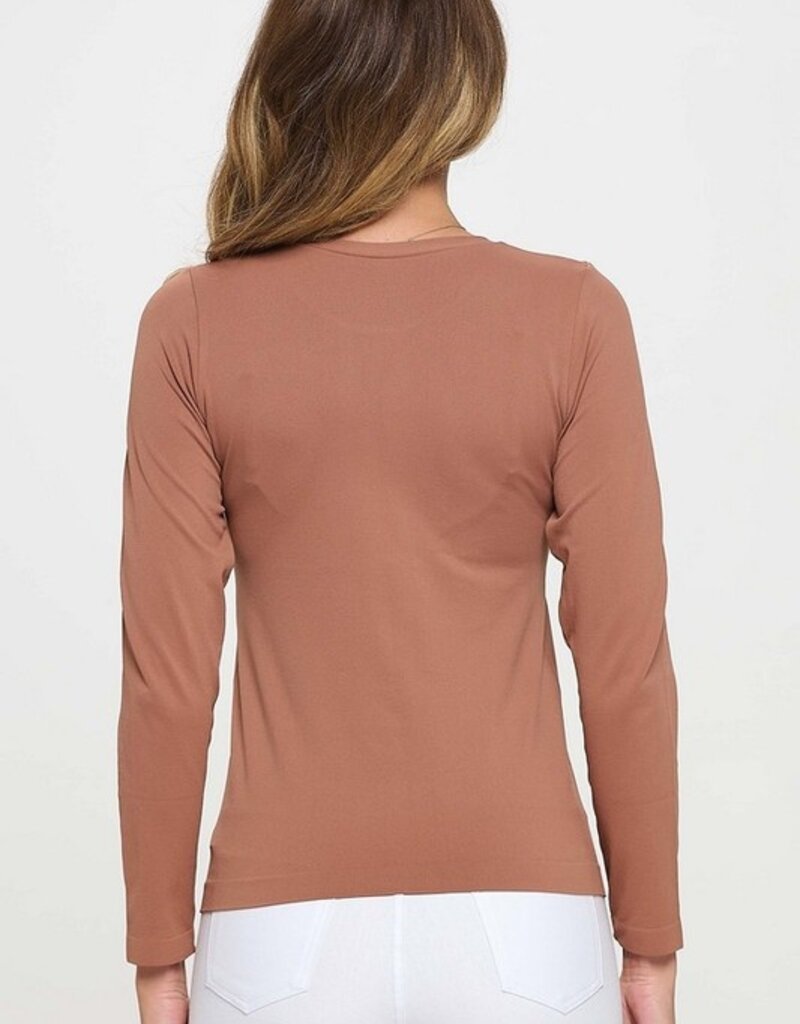 Seamless Round Neck Long Sleeve Layering Top