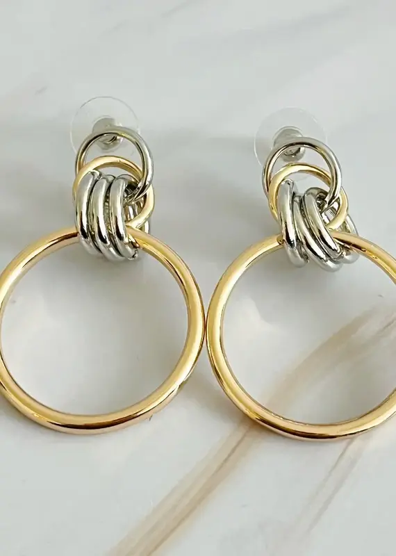 Knock On the Beauty Hoop Earrings