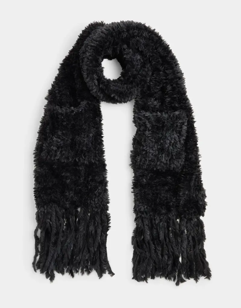 Verity Oblong Pocket Scarf = Black