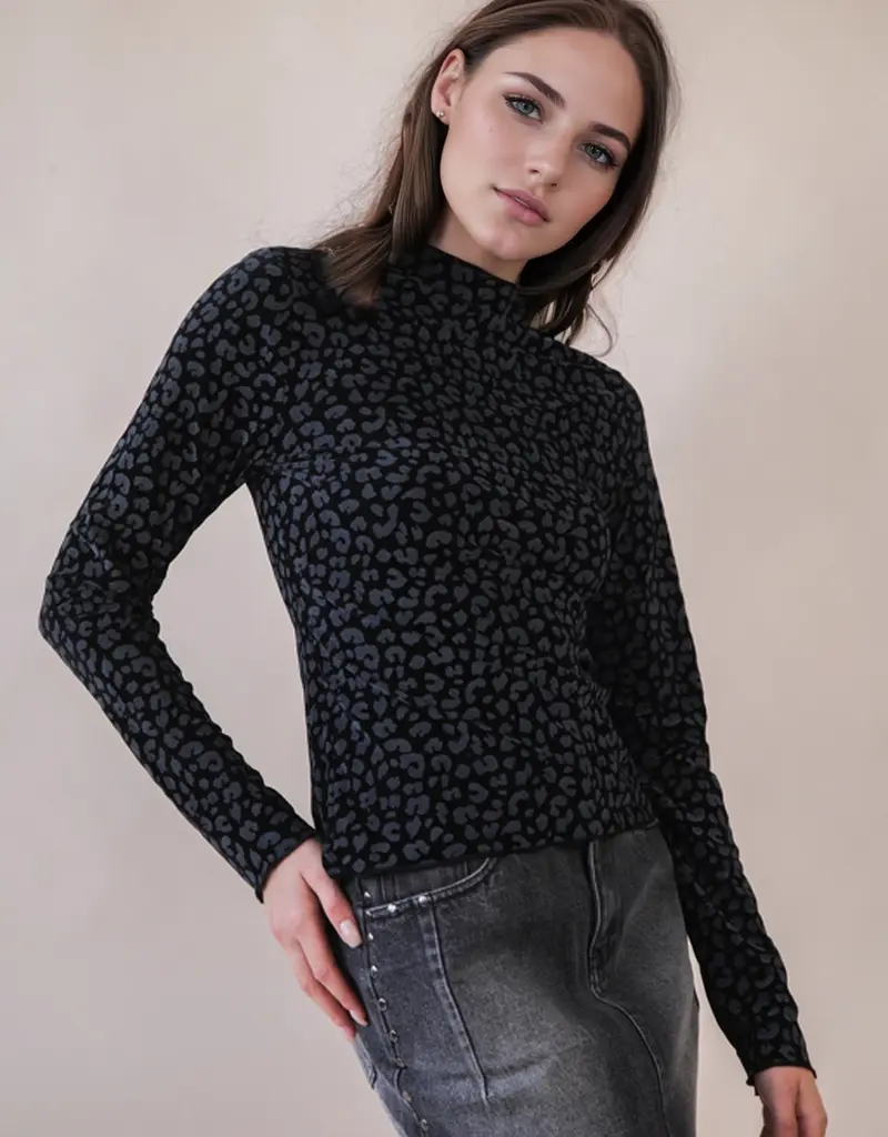 Leopard & Stone Fitted Top