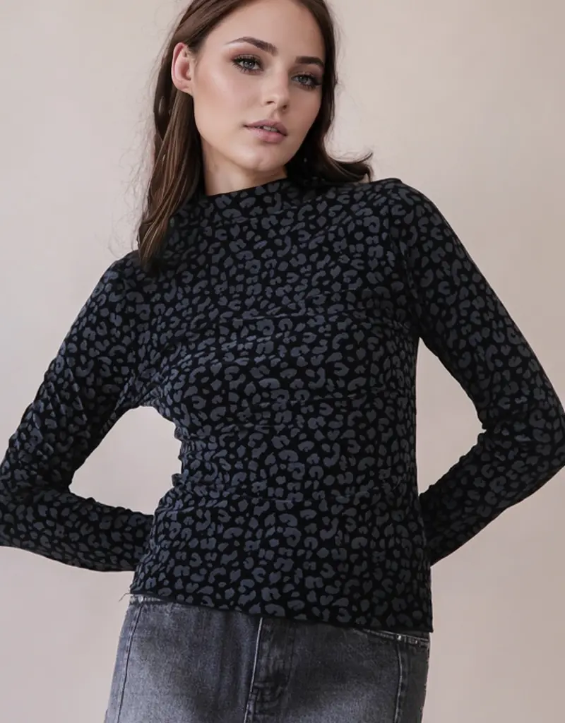 Leopard & Stone Fitted Top
