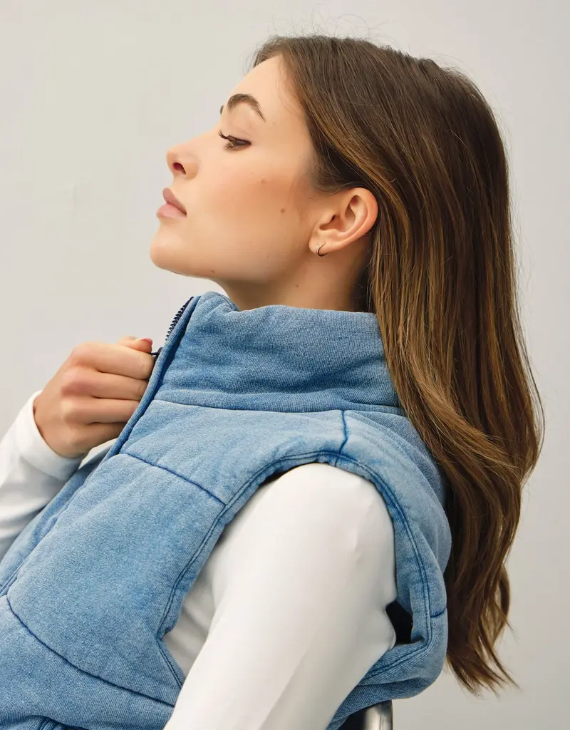 Denim Feel Vintage Washing Zip Up Puffer Vest