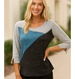 Hacci Colorblock TopWith 3/4 Sleeves