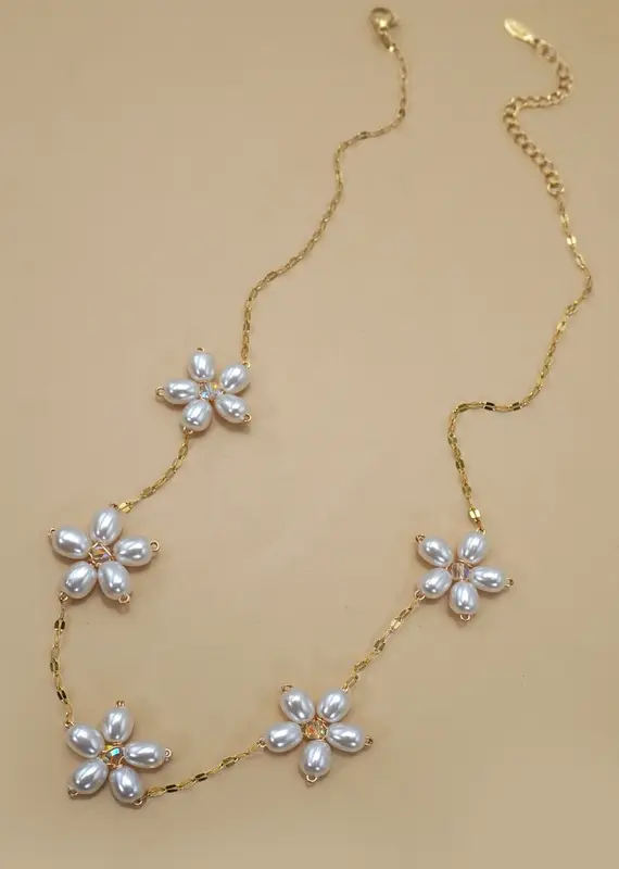 18K Stainless Steel Tarnish Pearl Flower Necklace
