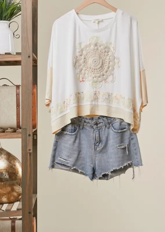 Lace Embroidered Short Sleeves Round Neck Top