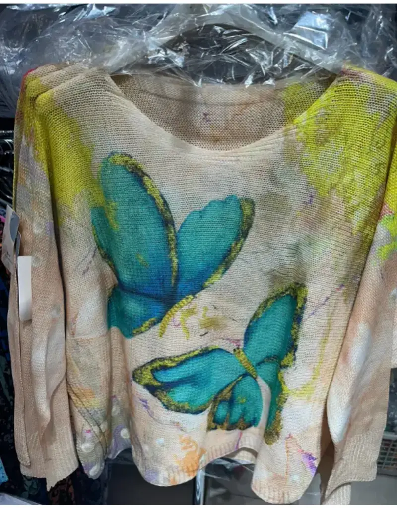 Butterfly Printed Spring 3/4 Sleeves Top