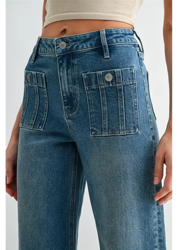 High-Rise Wide Leg Crop Trouser Hem