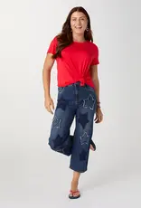 Everstretch Straight Leg Capri with Big Stars