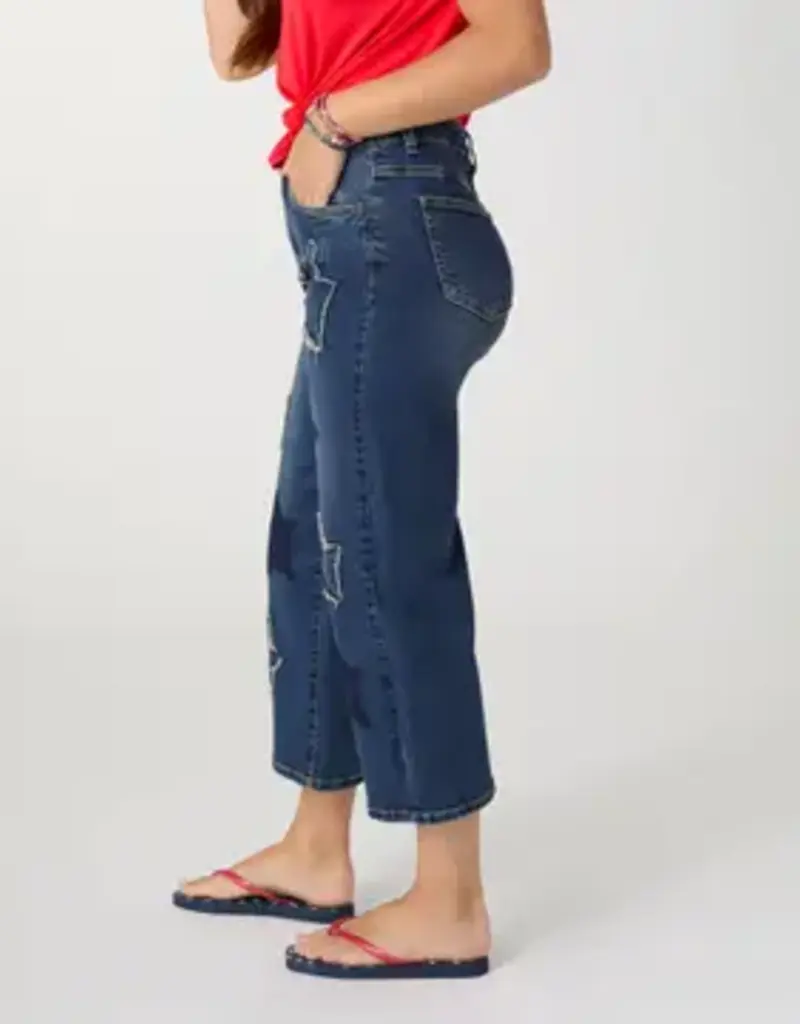 Everstretch Straight Leg Capri with Big Stars