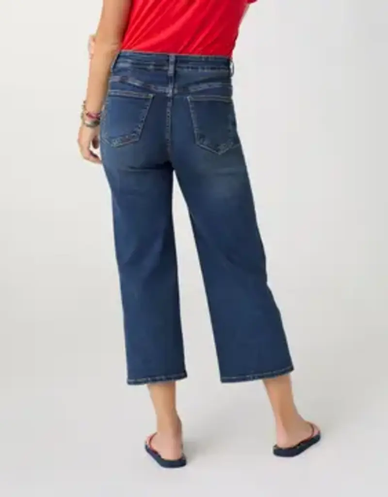 Everstretch Straight Leg Capri with Big Stars