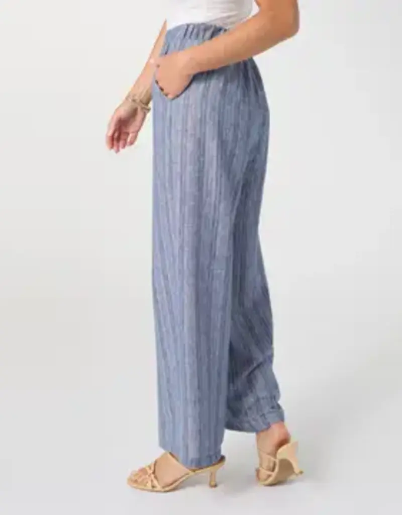 Andrea Textured Pant with Pockets