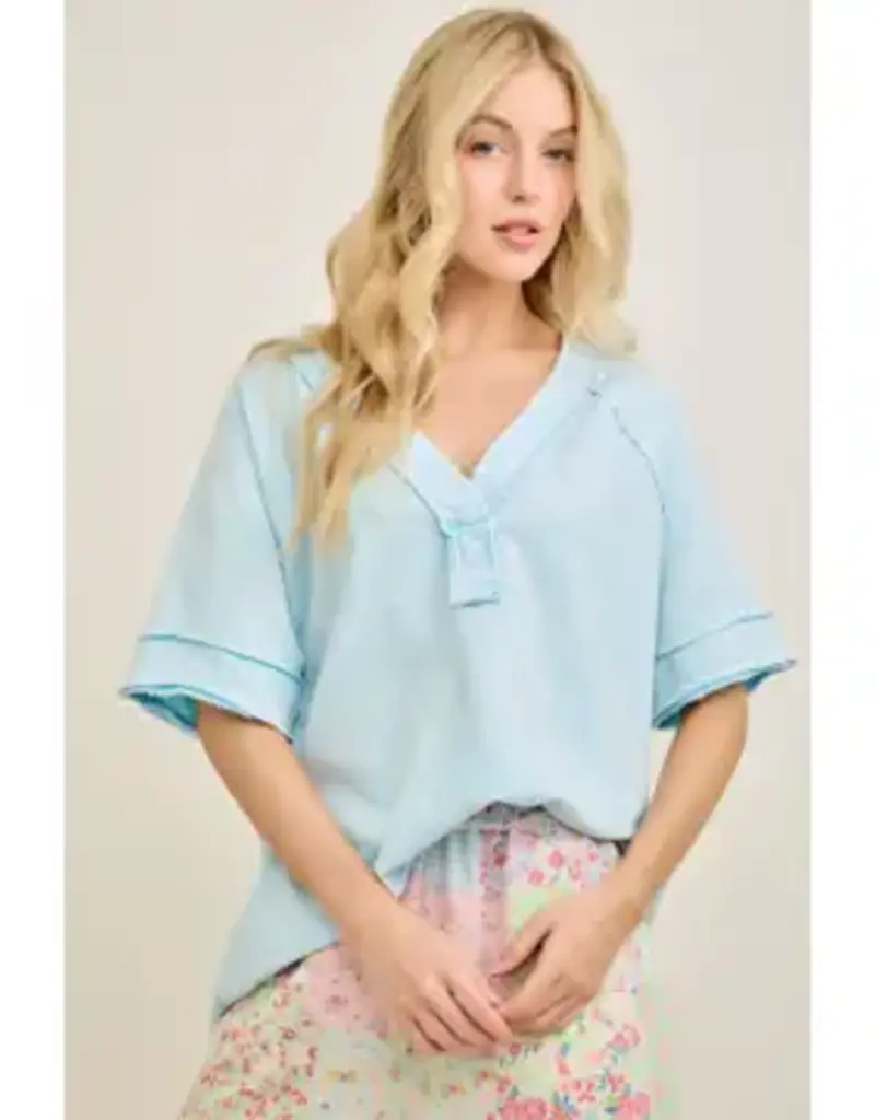 Mineralwashed Vneck Best Basic Soft Top