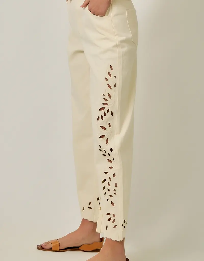 Eyelet Embroidered Detail Straight Leg Jeans
