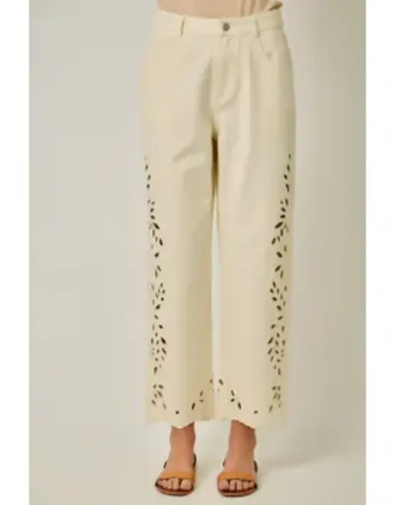 Eyelet Embroidered Detail Straight Leg Jeans