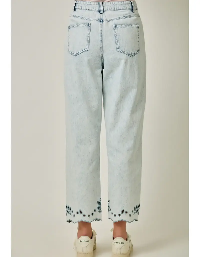 Eyelet Embroidered Detail Straight Leg Jeans