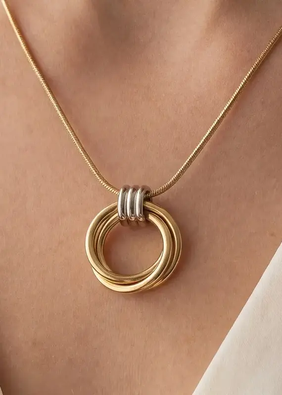 Multi Ring Charms Rope Chain Necklace - Gold/Sliver