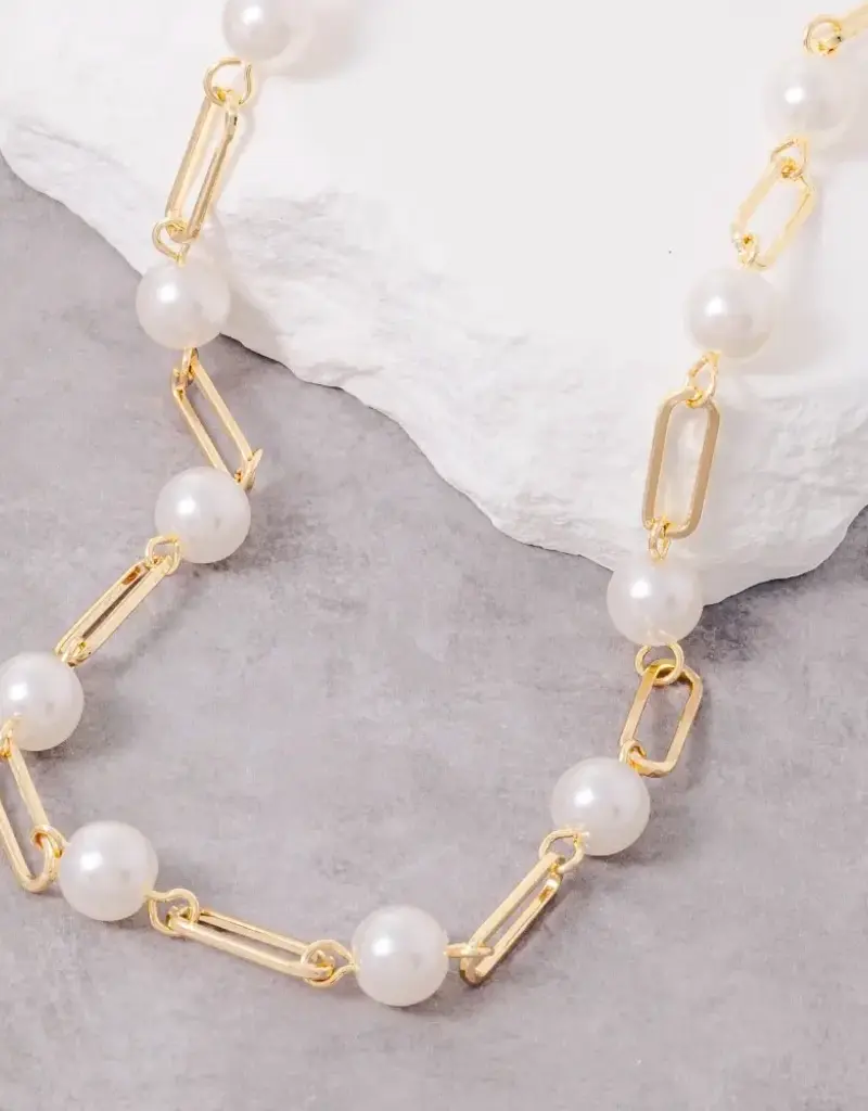 Station Pearl and Oval Chain Necklace
