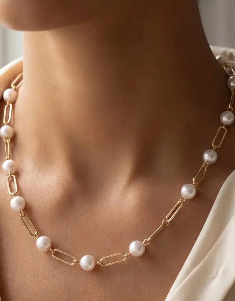 Station Pearl and Oval Chain Necklace