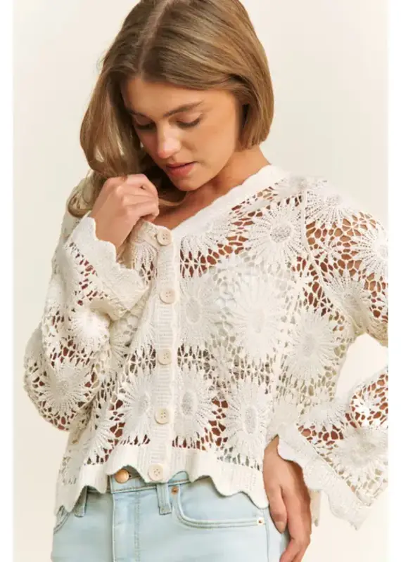 Scallop Lace Floral Crochet Top