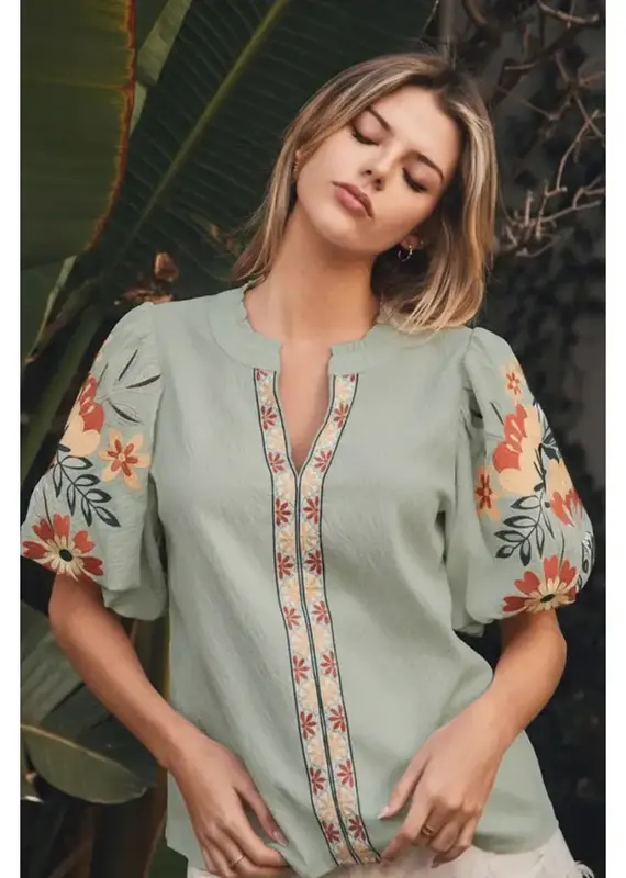 Tyla Textured Woven Top