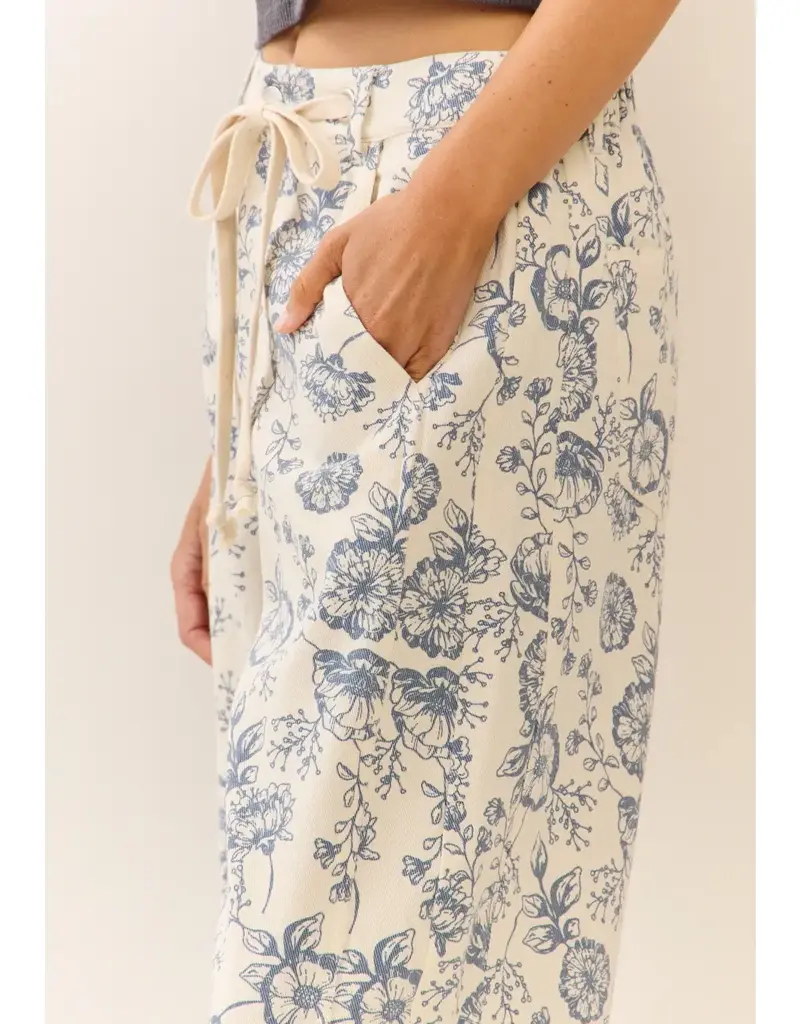 Camila Floral Printed Cropped Straight-Leg Pant