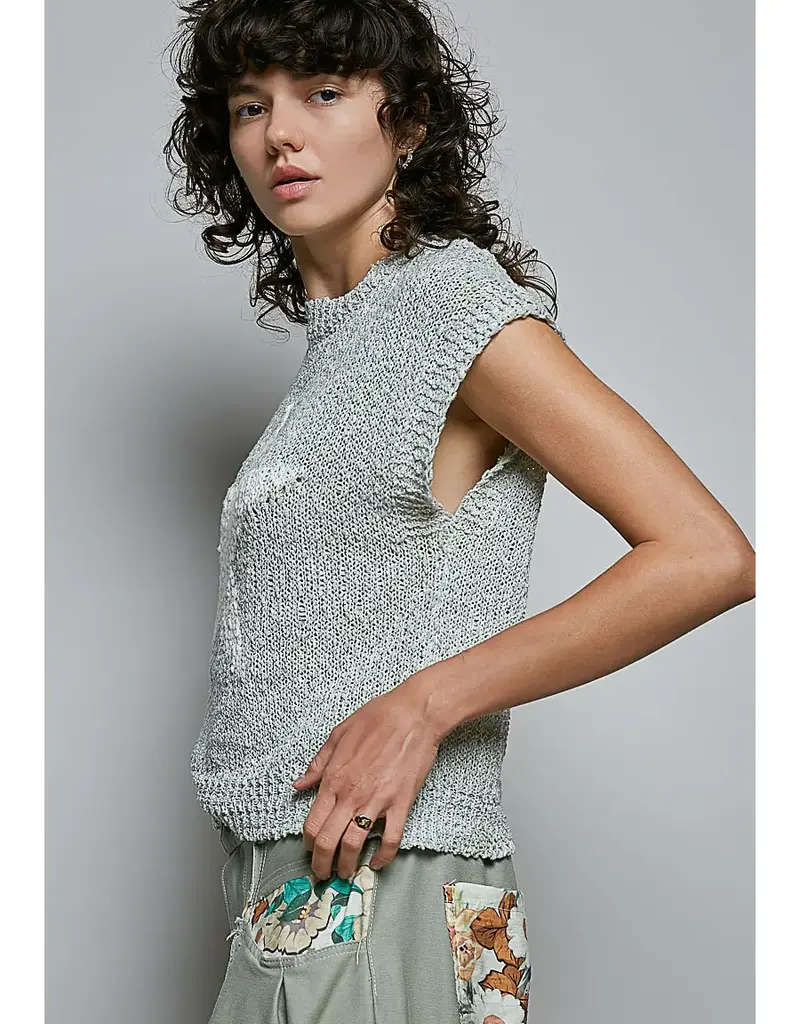 Popcorn Rib Star Print Sleeveless Top
