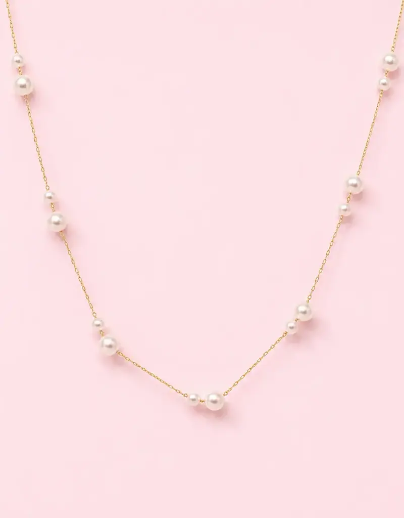 Lovely Lady Dainty Pearl Necklace