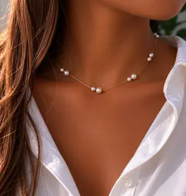 Lovely Lady Dainty Pearl Necklace