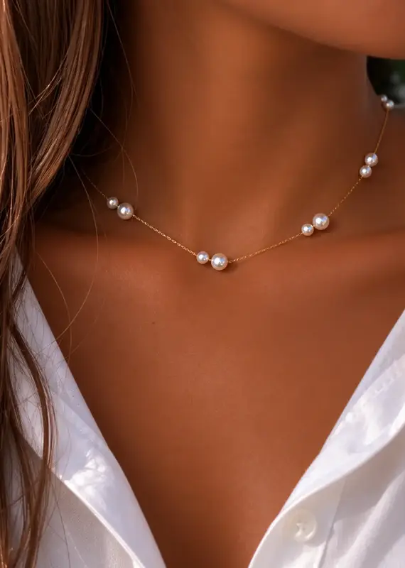 Lovely Lady Dainty Pearl Necklace