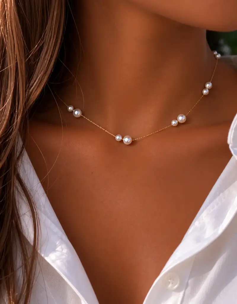 Lovely Lady Dainty Pearl Necklace