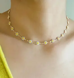 All Around Daisy Necklace