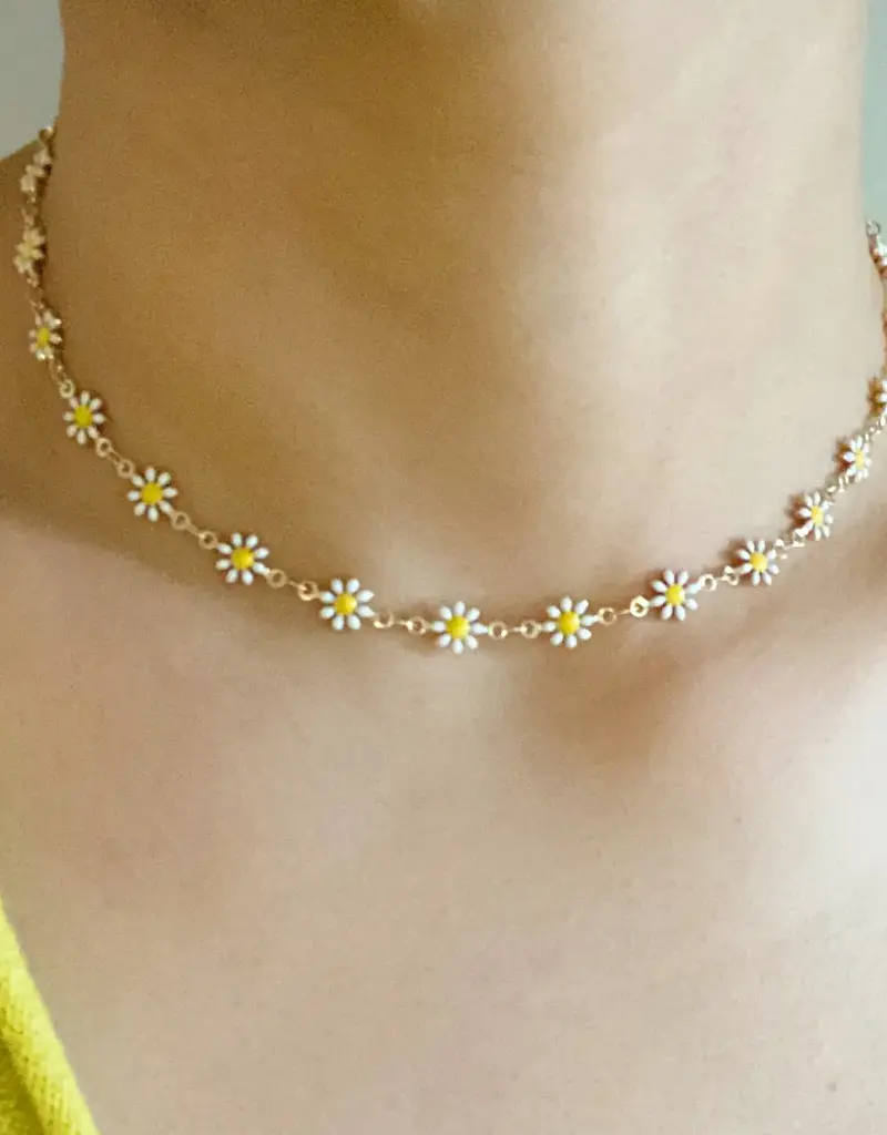 All Around Daisy Necklace
