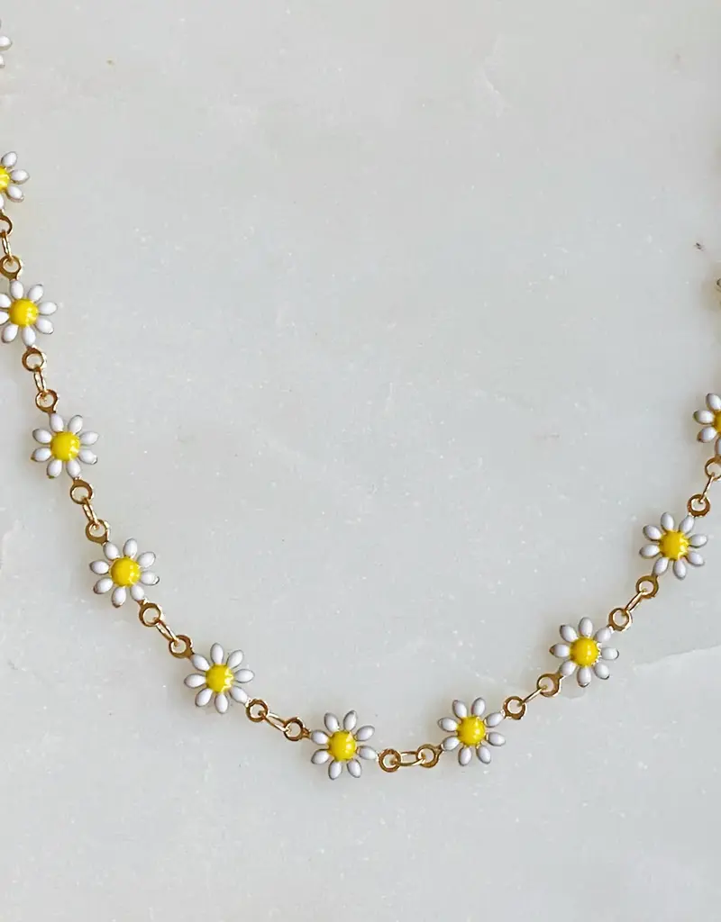 All Around Daisy Necklace