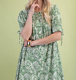 Heather Hexagonal Floral Print Pleated Dress