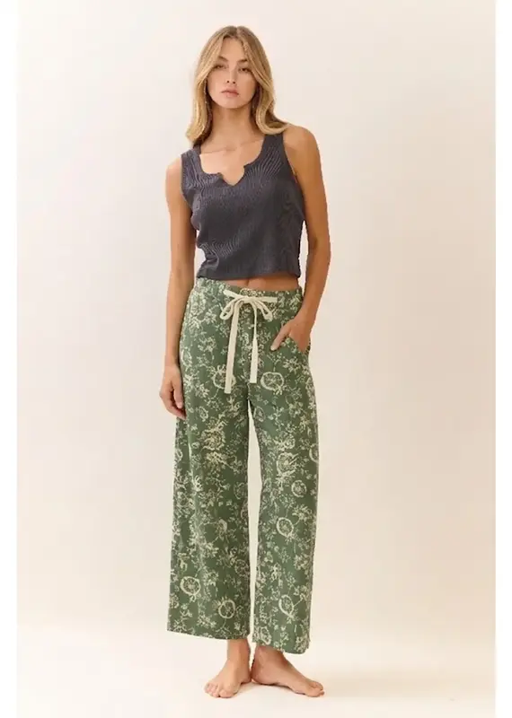 Camila Floral Printed Cropped Straight-Leg Pant